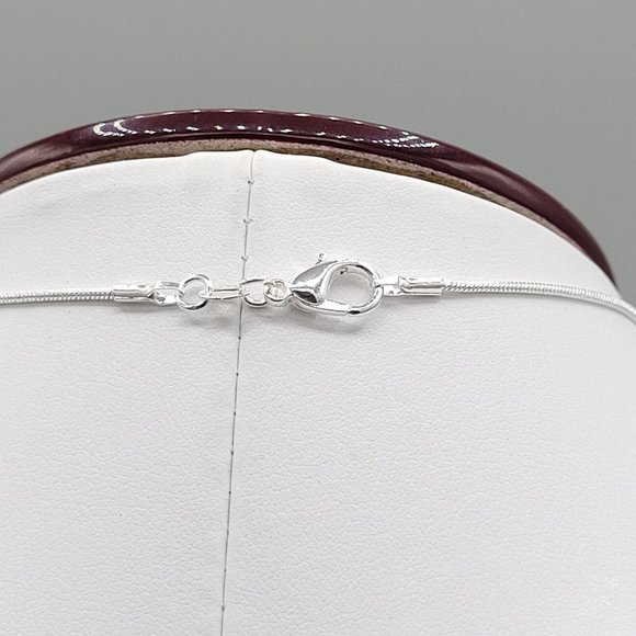 Womens Jewelry Silver Tone Snake Chain Necklace Crystal Heart Pendant 18 in - Picture 6 of 9